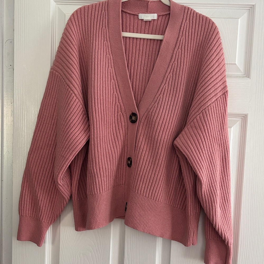 H&M Women's Pink Ribbed Sweater